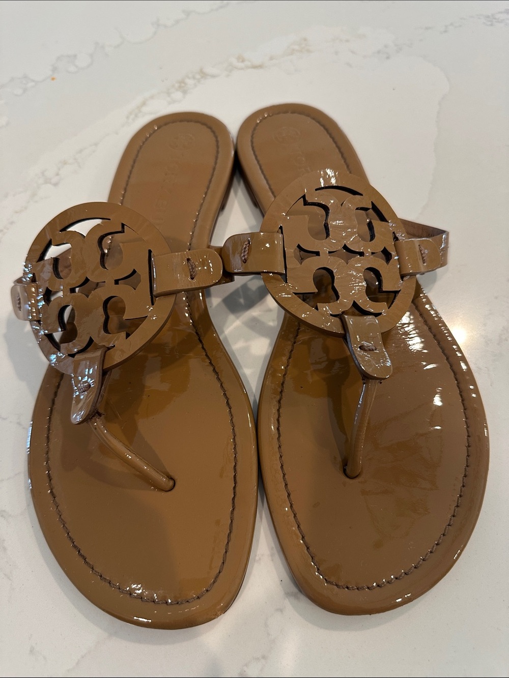 Tory Burch Sand Patent Leather Miller Sandals Size 10